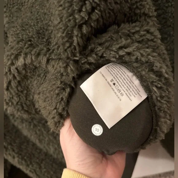 Lululemon Textured Fleece 1/2 Zip Dark Olive Size 10 - Picture 6 of 8